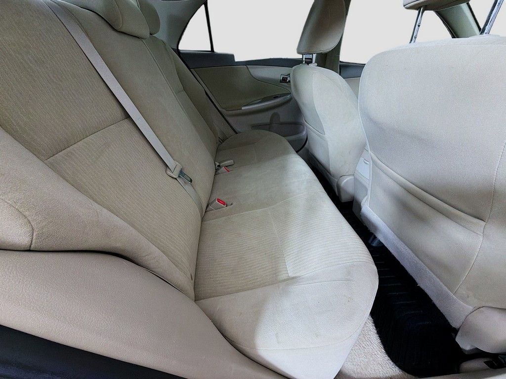 Used 2010 Toyota Corolla LE FWD image 18