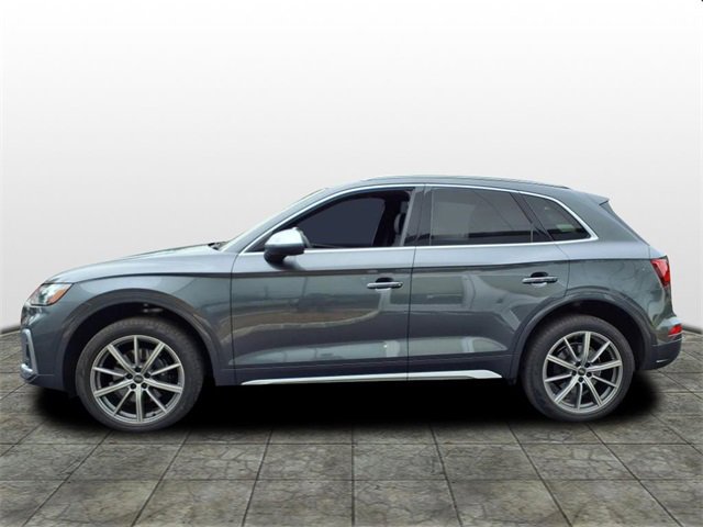 Used 2023 Audi SQ5 Premium Plus w/ Premium Plus Package image 2