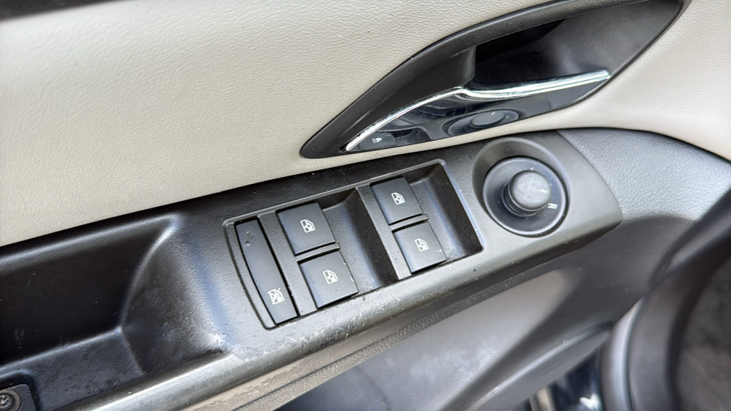 Used 2014 Chevrolet Cruze LS FWD image 19