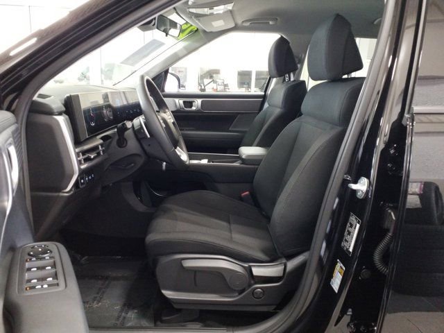 Certified 2025 Hyundai Santa Fe SE AWD/4WD image 12