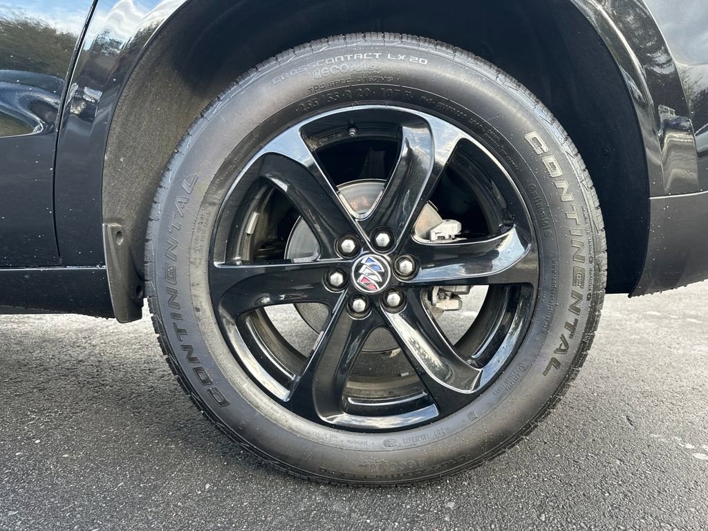 Used 2024 Buick Enclave Essence w/ Sport Touring Edition image 29