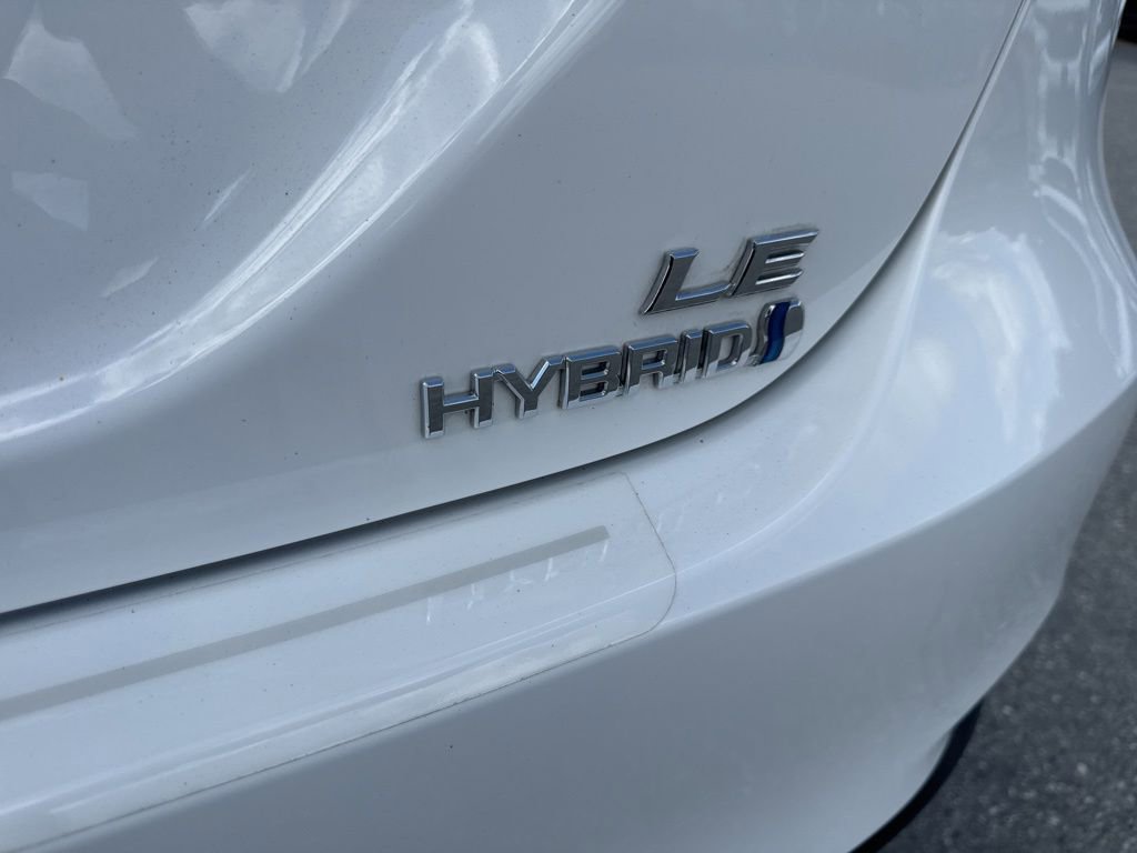 Used 2019 Toyota Camry LE FWD image 29