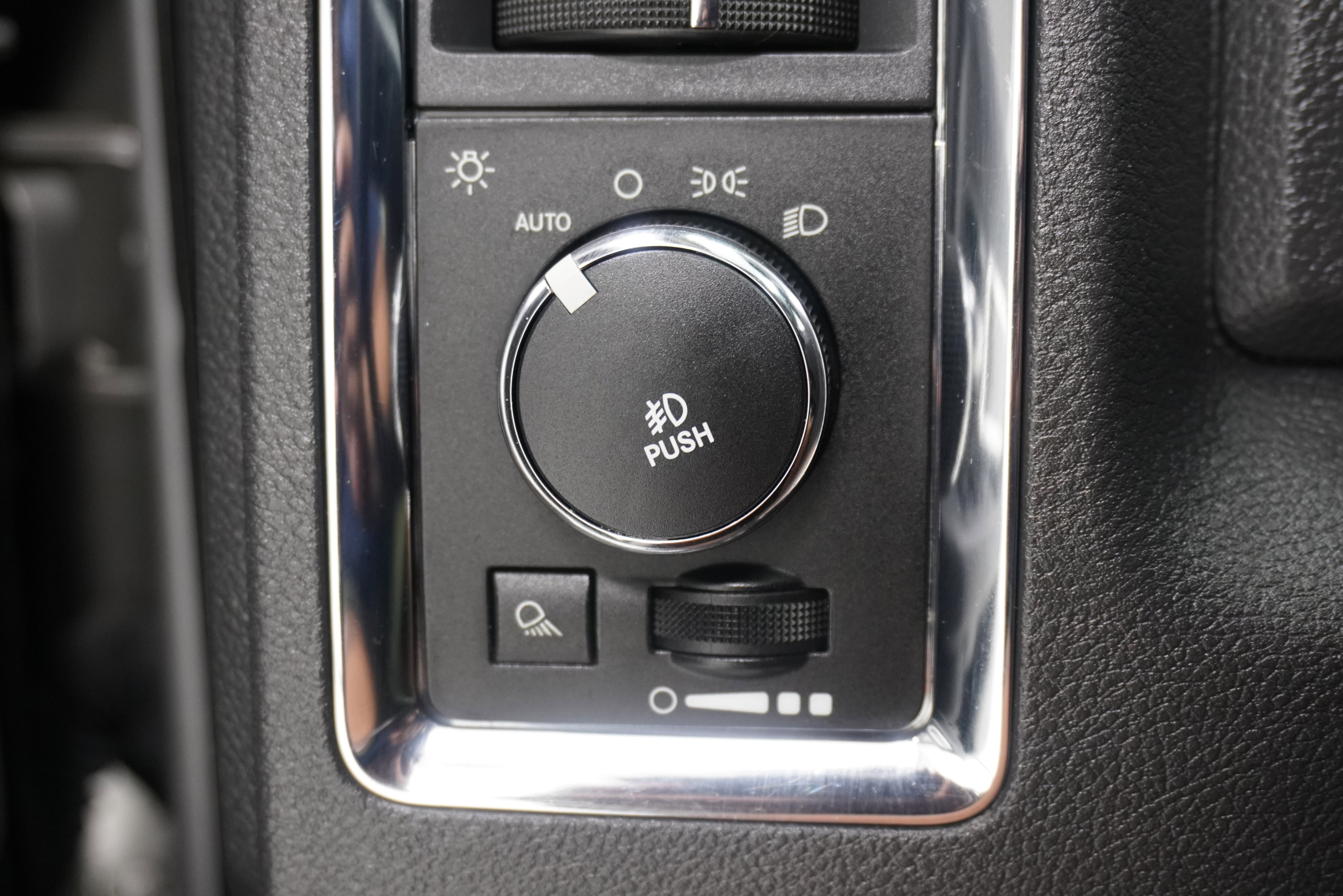 Used 2012 RAM 2500 Limited AWD/4WD image 26