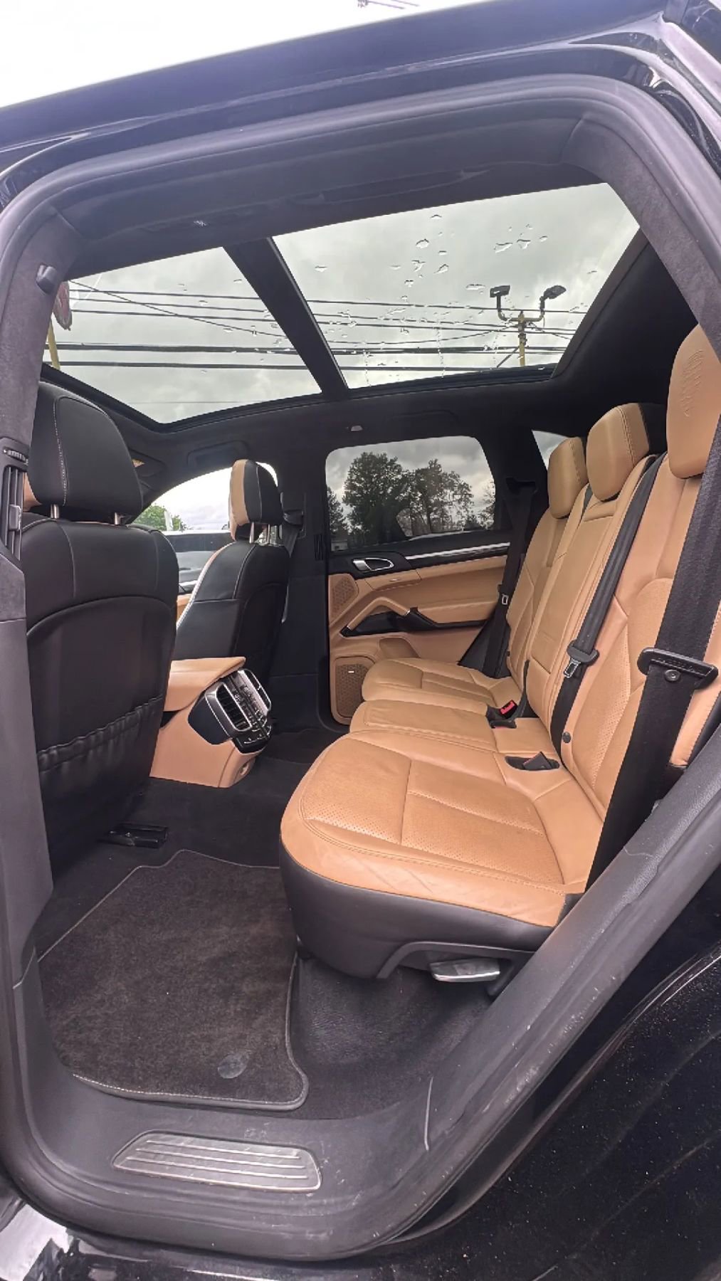 Used 2014 Porsche Cayenne Turbo S AWD/4WD image 17