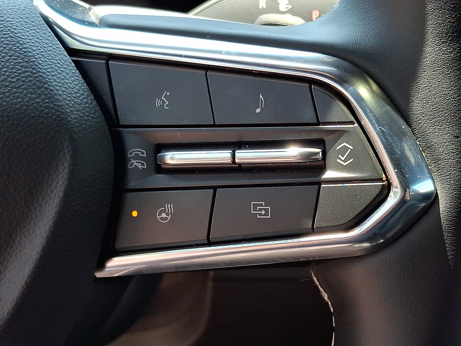 Certified 2026 Chevrolet Traverse LT AWD/4WD image 25