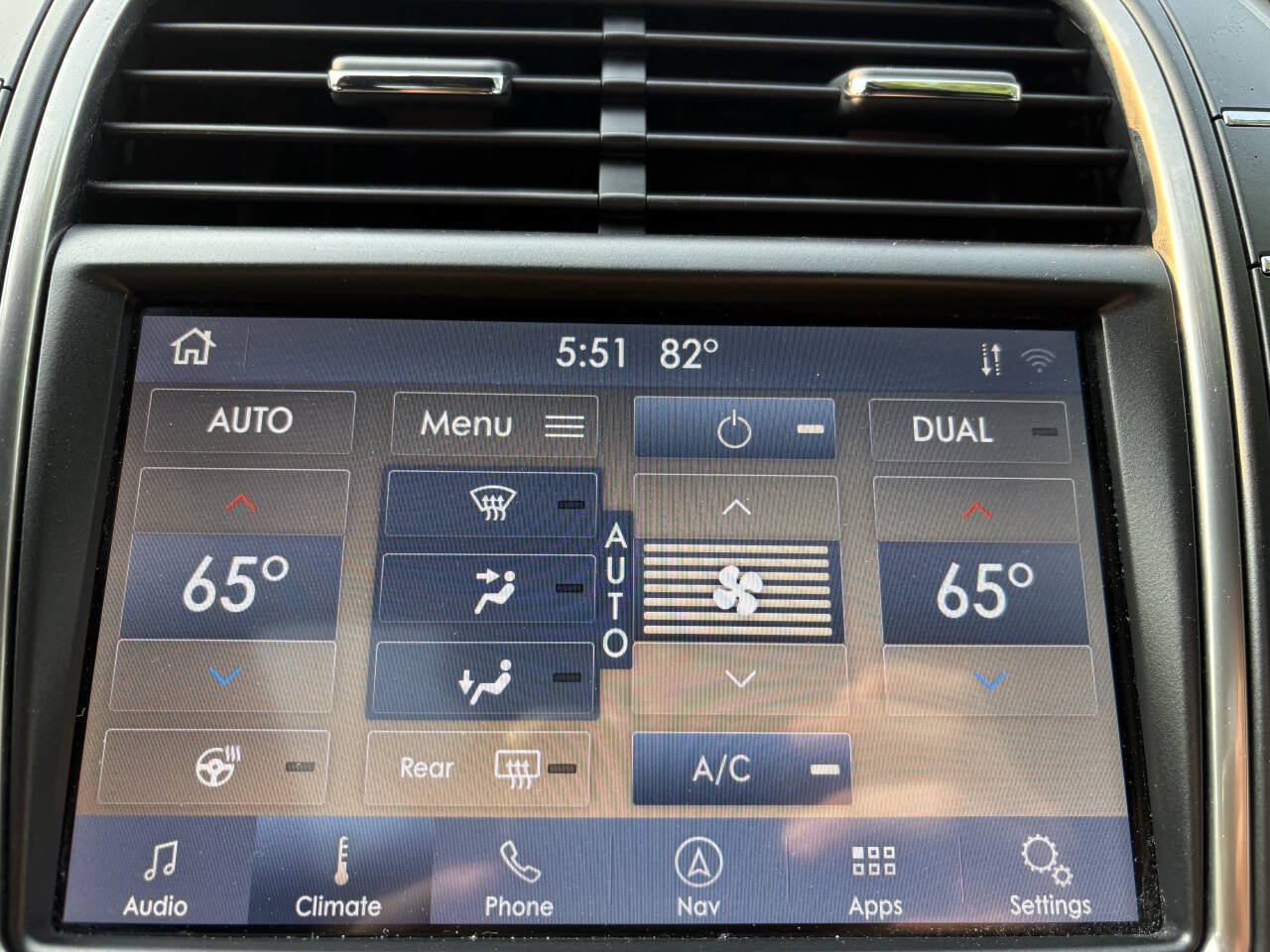 Used 2020 Lincoln Nautilus Reserve w/ Equipment Group 201A AWD/4WD image 20