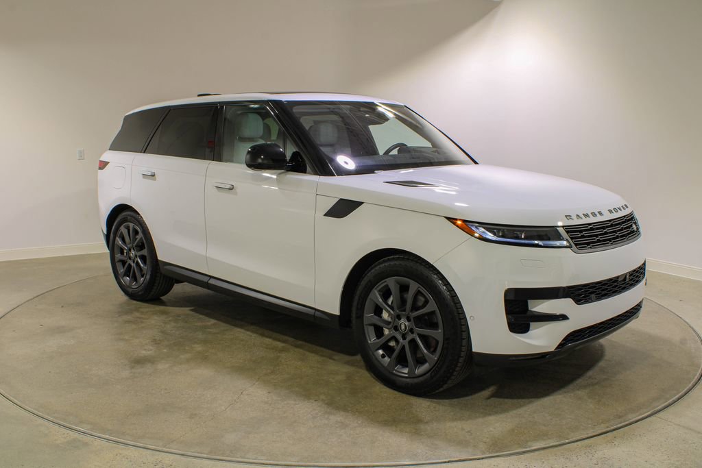 Used 2023 Land Rover Range Rover Sport SE image 7