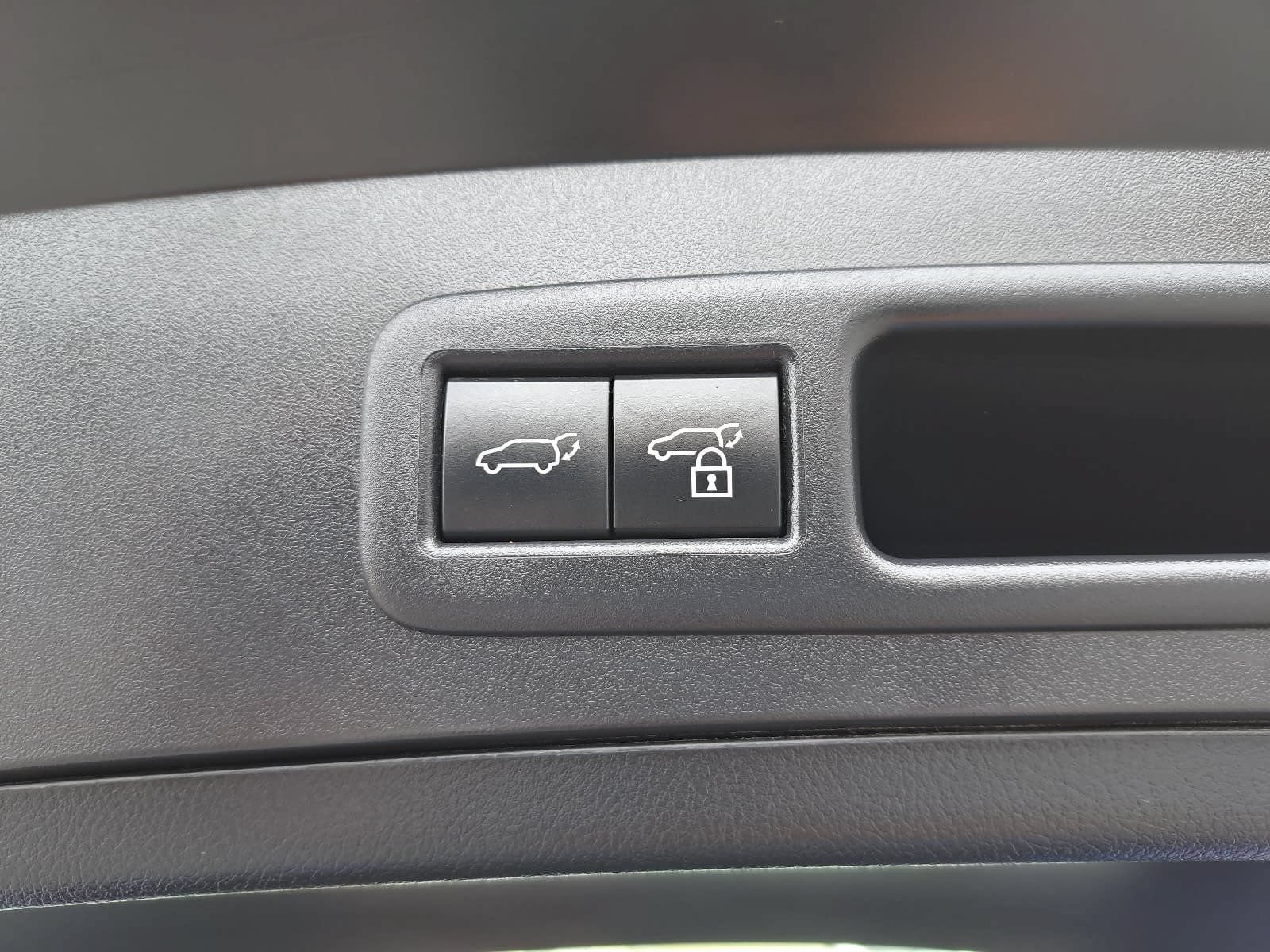 Used 2023 Lexus UX 250h F Sport w/ Accessory Package (Z2) FWD image 13