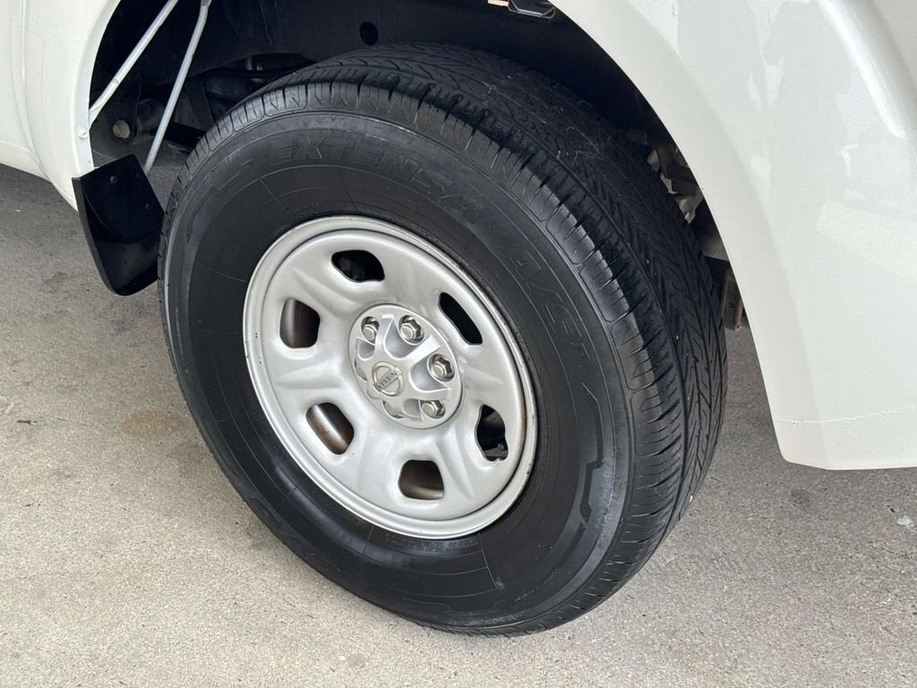 Used 2019 Nissan Frontier S RWD image 5