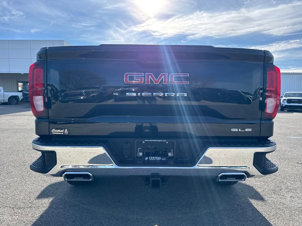 New 2026 GMC Sierra 1500 SLE image 5