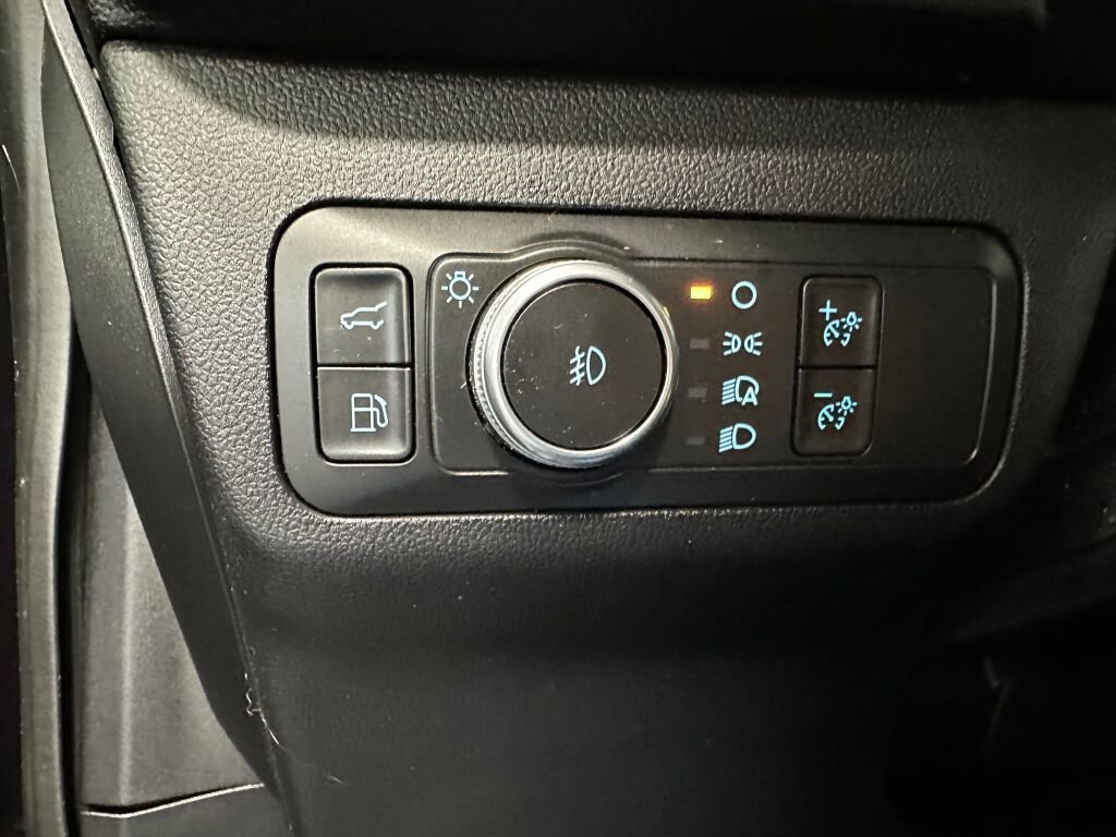 Used 2021 Ford Escape SEL AWD/4WD image 17