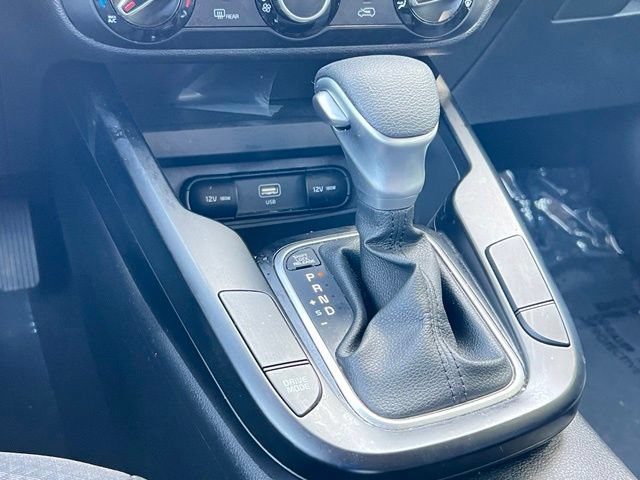 Certified 2025 Kia Soul LX w/ LX Technology Package FWD image 23