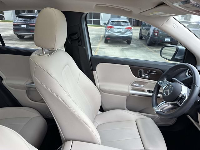 Used 2025 Mercedes-Benz GLA 250 image 16