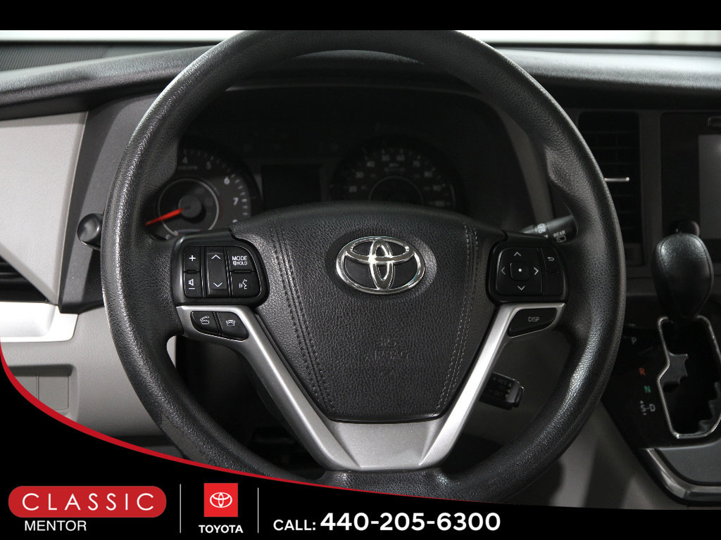 Used 2015 Toyota Sienna LE FWD image 7