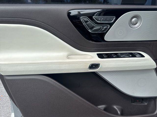 Used 2023 Lincoln Aviator Black Label Grand Touring w/ Class IV Trailer Tow Package image 27