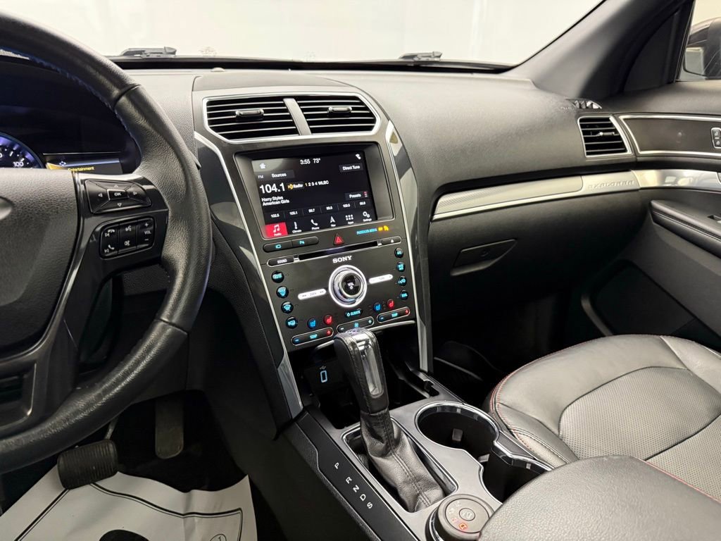 Used 2018 Ford Explorer Sport w/ Equipment Group 401A AWD/4WD image 5
