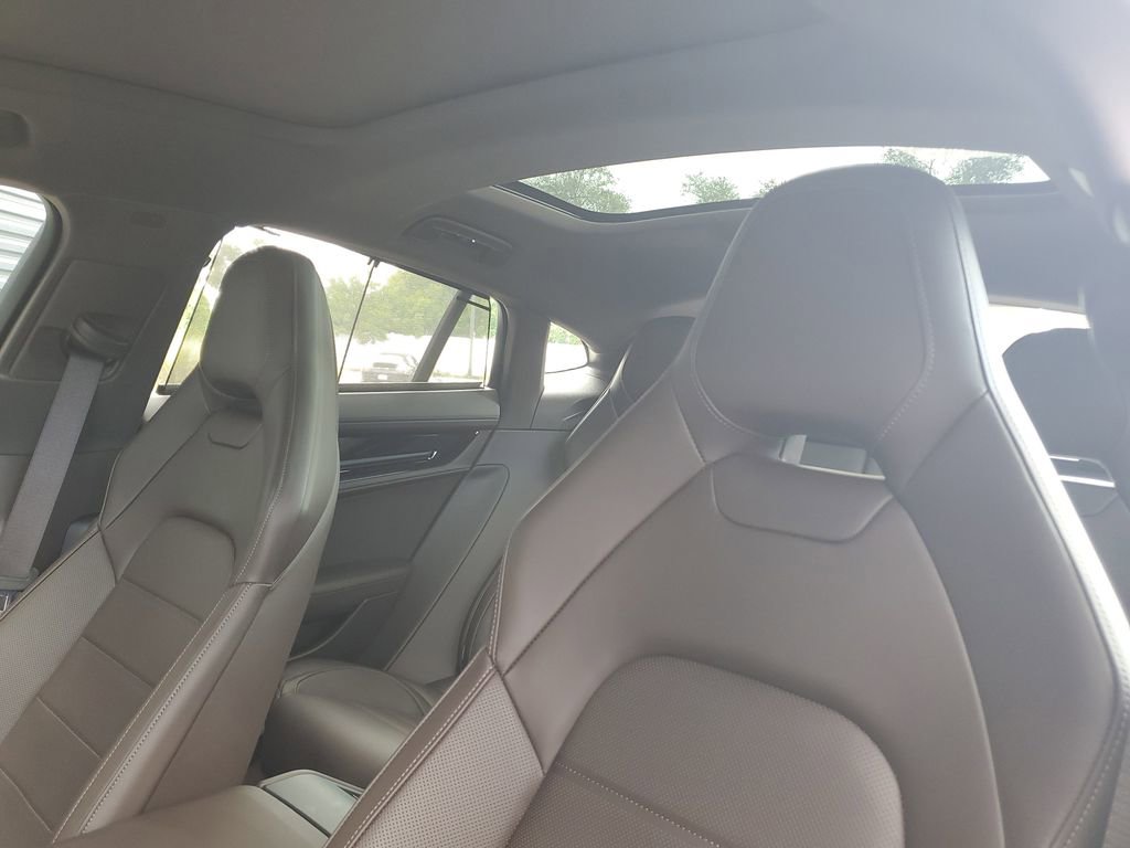 New 2026 Porsche Panamera image 5