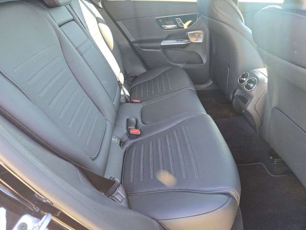 Used 2023 Mercedes-Benz GLC 300 4MATIC image 18