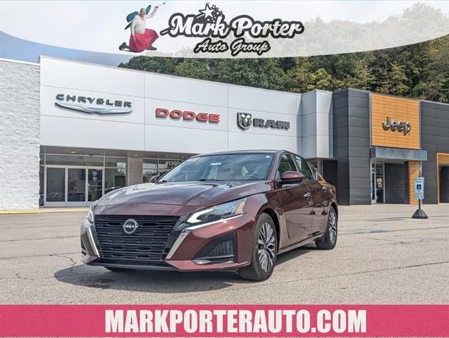 Used 2023 Nissan Altima 2.5 SV FWD image 1
