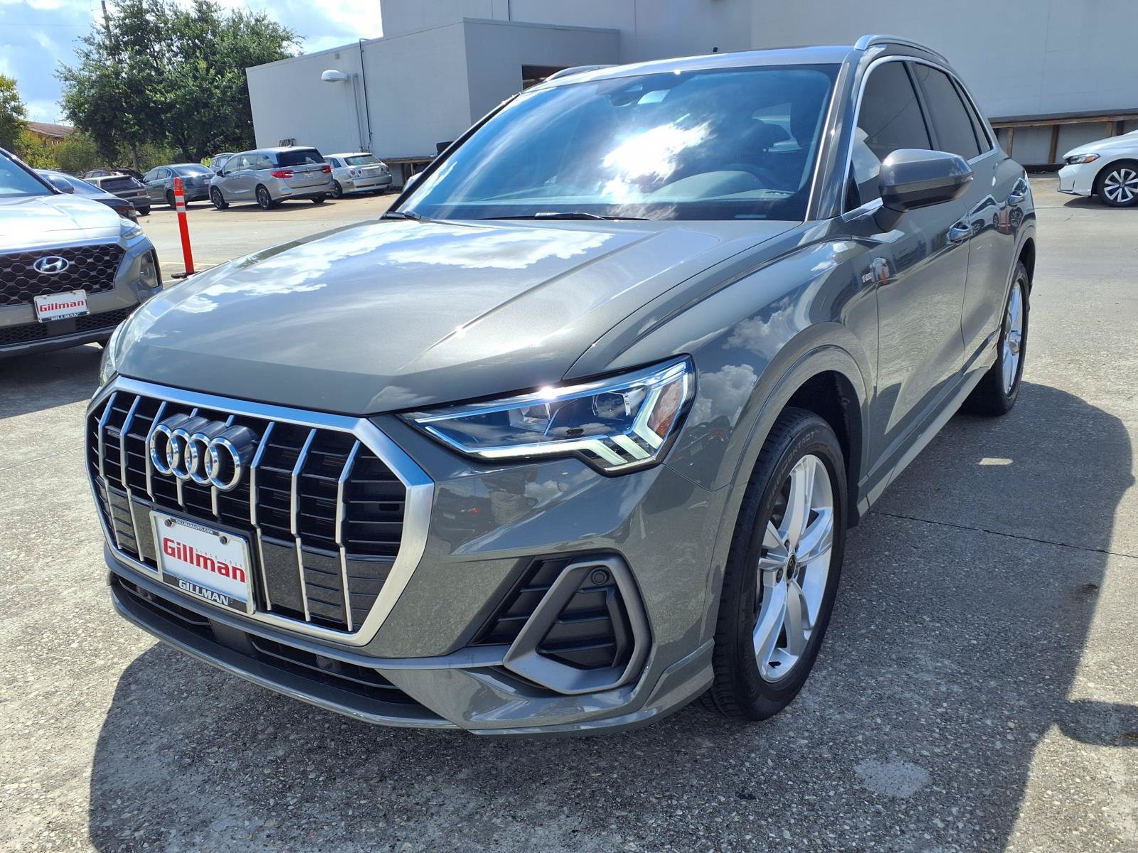 Used 2024 Audi Q3 2.0T Premium w/ Convenience Package AWD/4WD image 21
