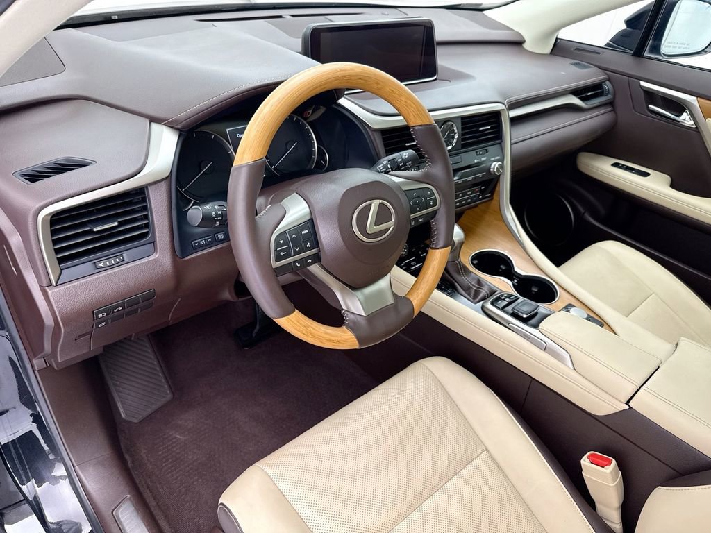 Used 2017 Lexus RX 350 FWD w/ Premium Package image 4