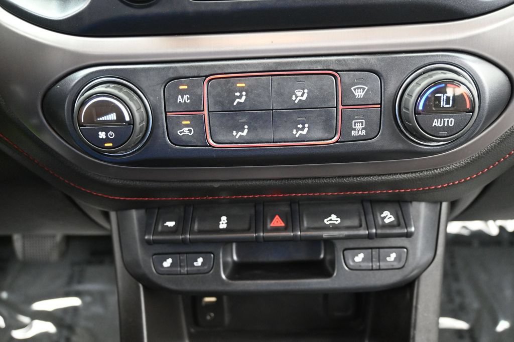Used 2016 GMC Canyon SLE w/ All Terrain Package AWD/4WD image 20