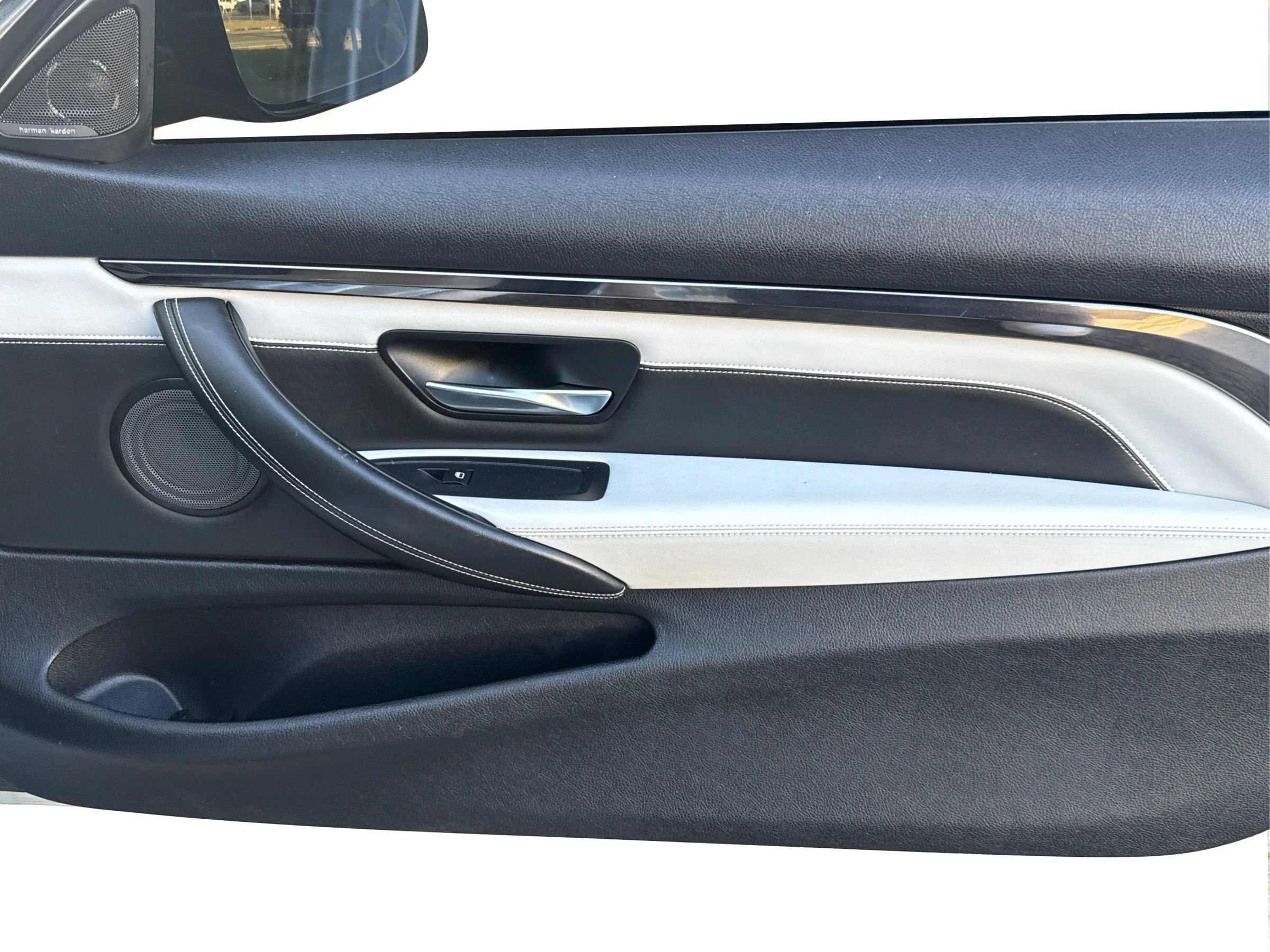 Used 2015 BMW M4 Coupe image 23