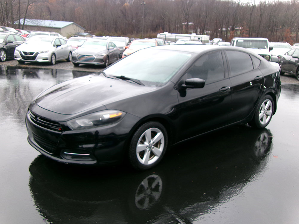 Used 2016 Dodge Dart SXT image 2