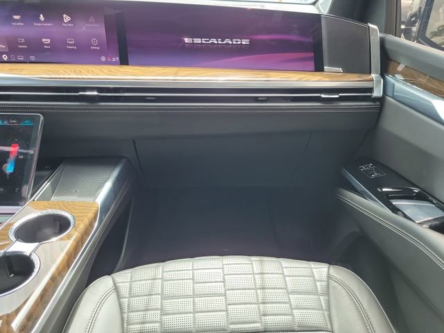 Used 2025 Cadillac Escalade Sport Platinum image 15