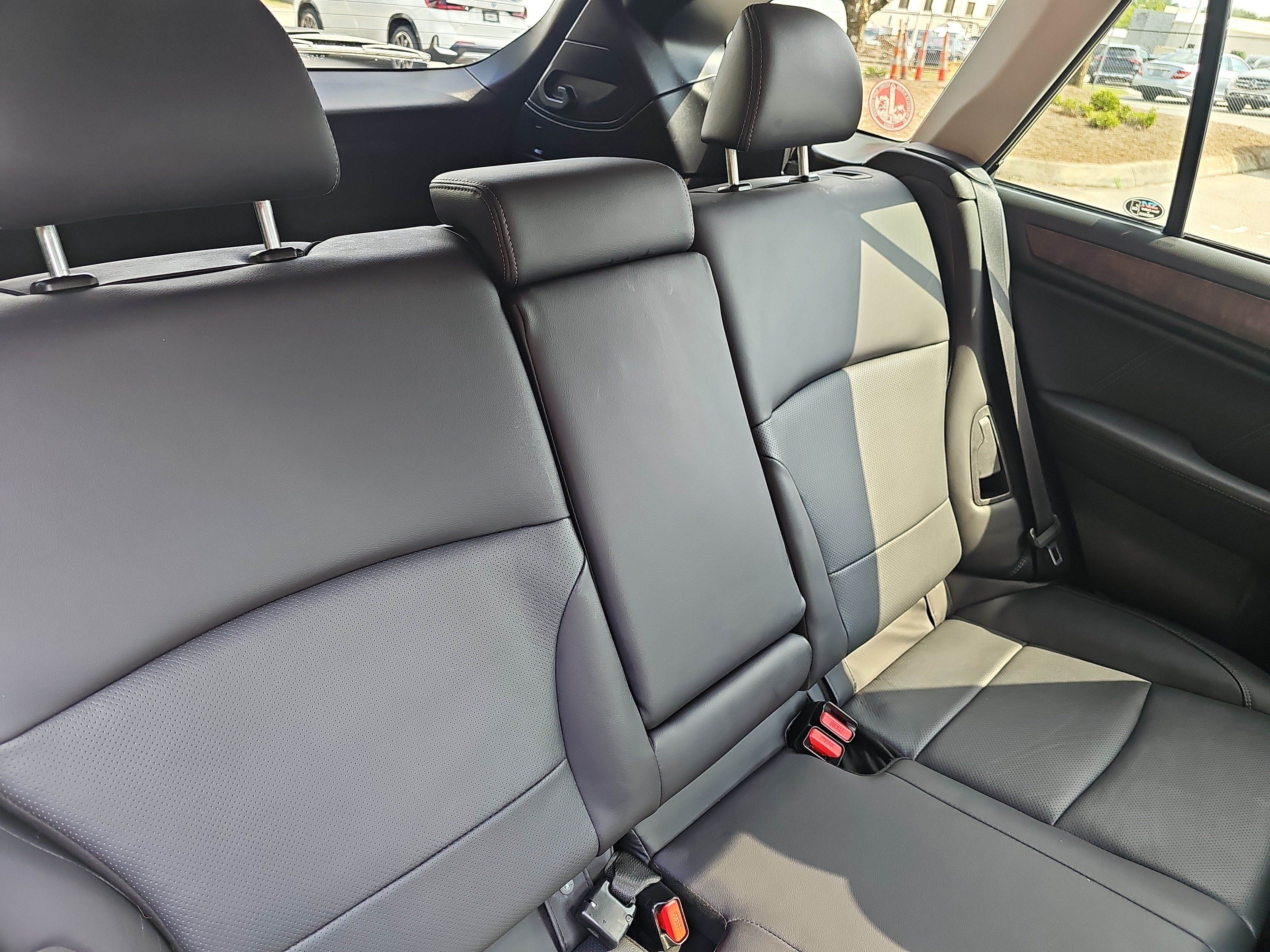 Used 2018 Subaru Outback 2.5i Limited AWD/4WD image 12