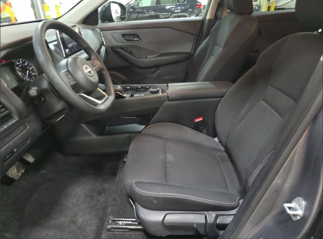 Used 2023 Nissan Rogue S image 6