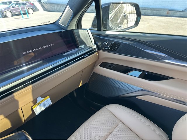 New 2025 Cadillac Escalade IQ Sport 2 image 17