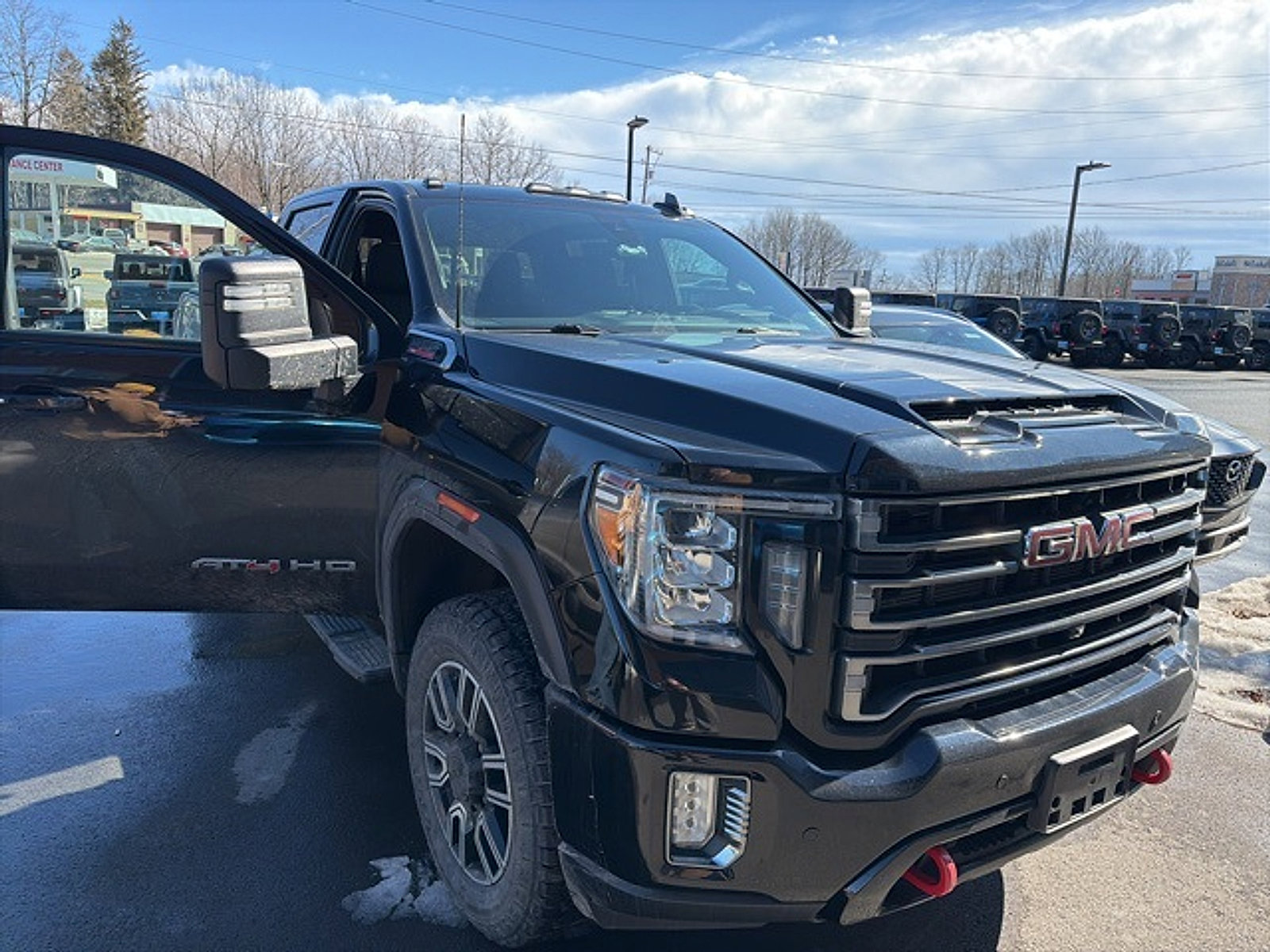 Used 2020 GMC Sierra 2500 AT4 w/ AT4 Premium Package image 13