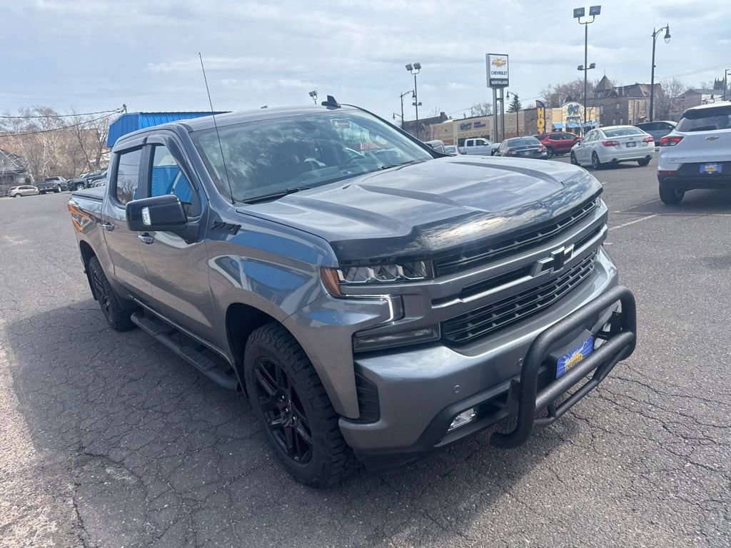 Certified 2022 Chevrolet Silverado 1500 RST w/ LPO, Blackout Package AWD/4WD image 4