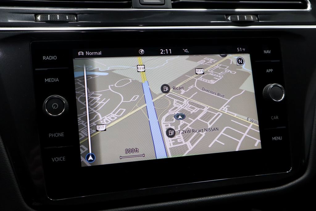 Used 2022 Volkswagen Tiguan SEL R-Line image 3