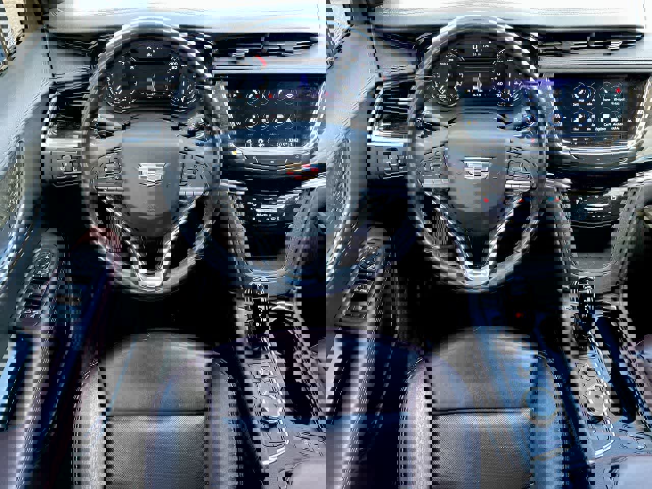 Used 2021 Cadillac XT6 Premium Luxury w/ LPO, Floor Liner Package image 11