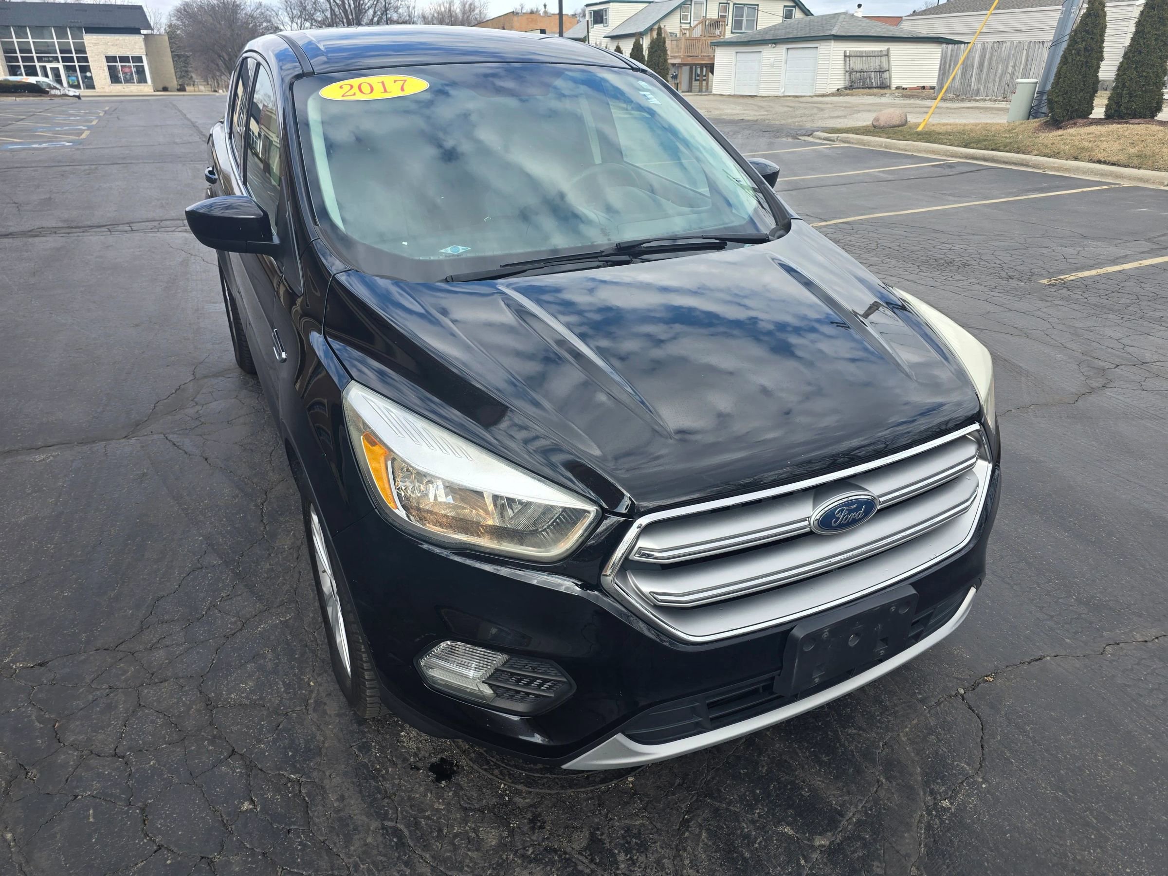 Used 2017 Ford Escape SE image 5
