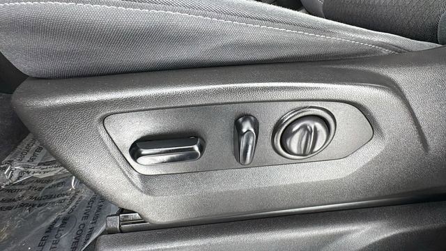 Used 2020 Chevrolet Silverado 1500 LT Trail Boss image 11