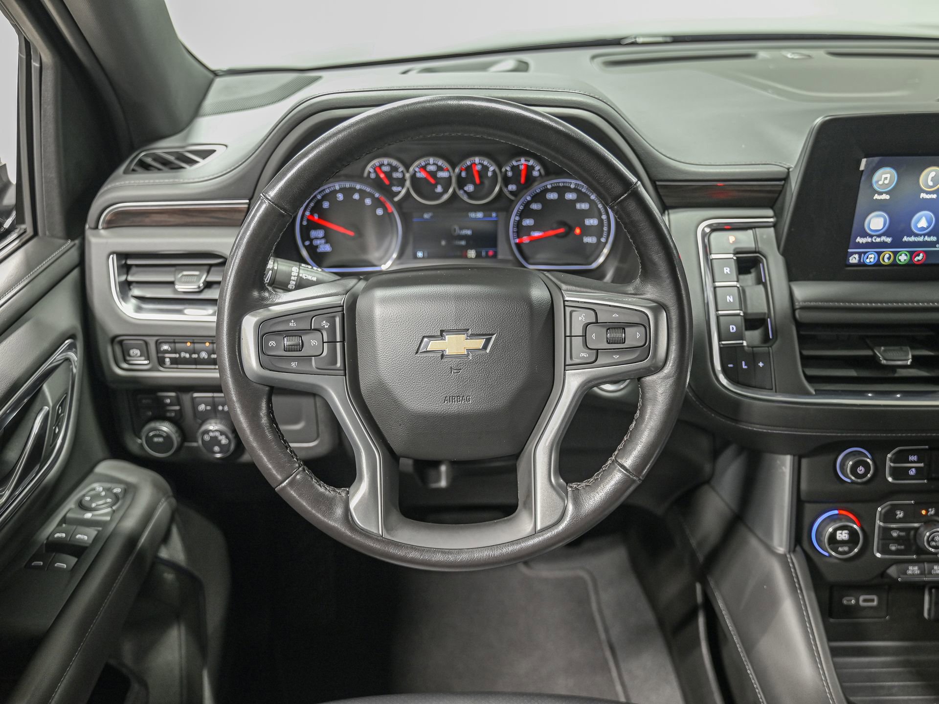 Used 2023 Chevrolet Suburban LS AWD/4WD image 17