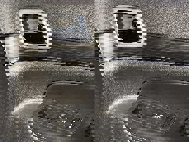 Used 2021 Jeep Grand Cherokee Limited image 27