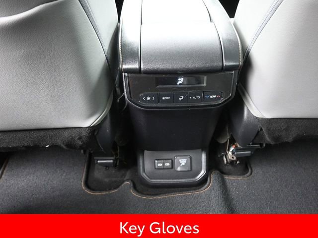 Used 2023 Toyota Highlander Bronze Edition image 23