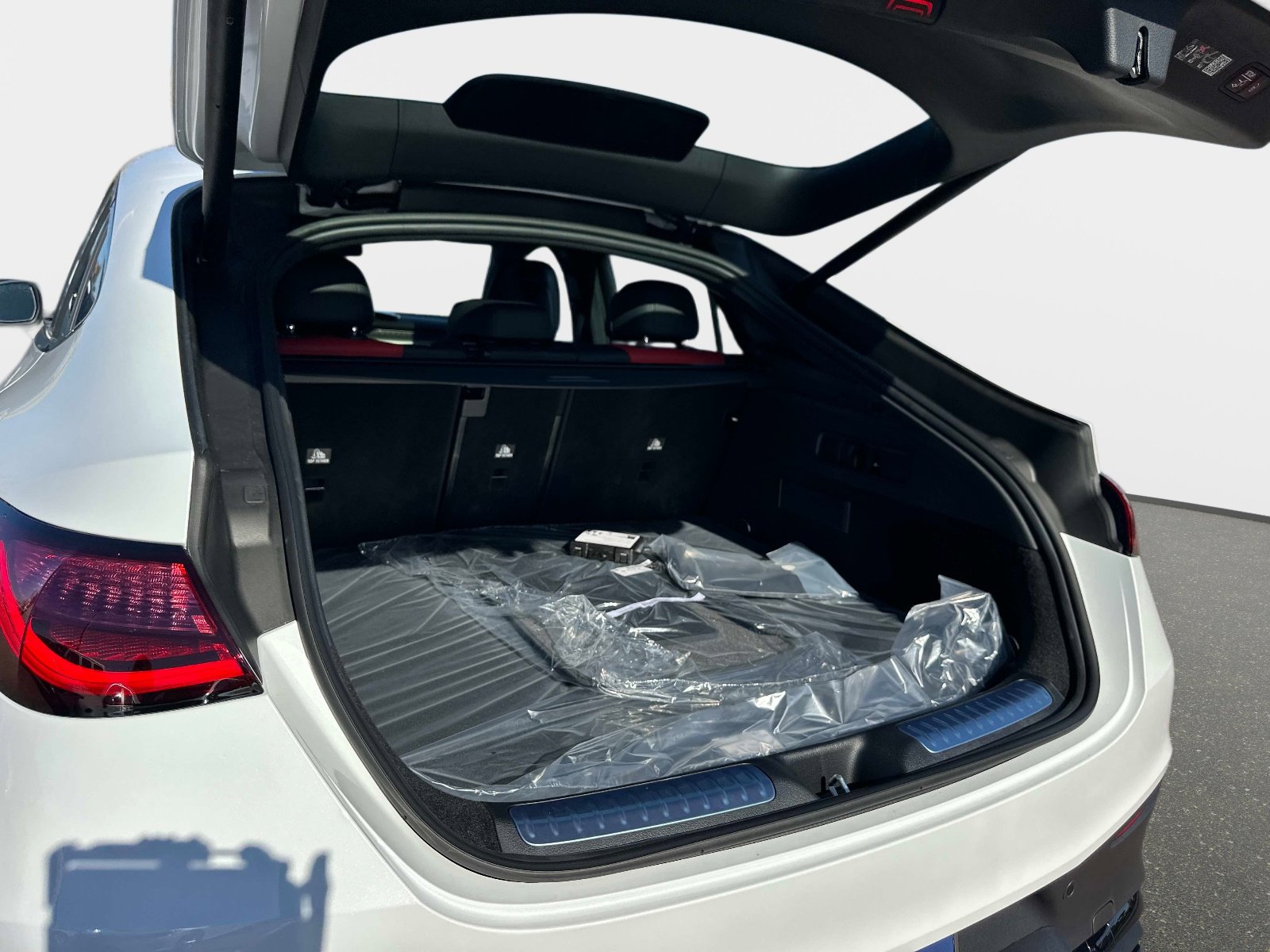 New 2026 Mercedes-Benz GLC 43 AMG AMG  43 4MATIC Coupe image 10