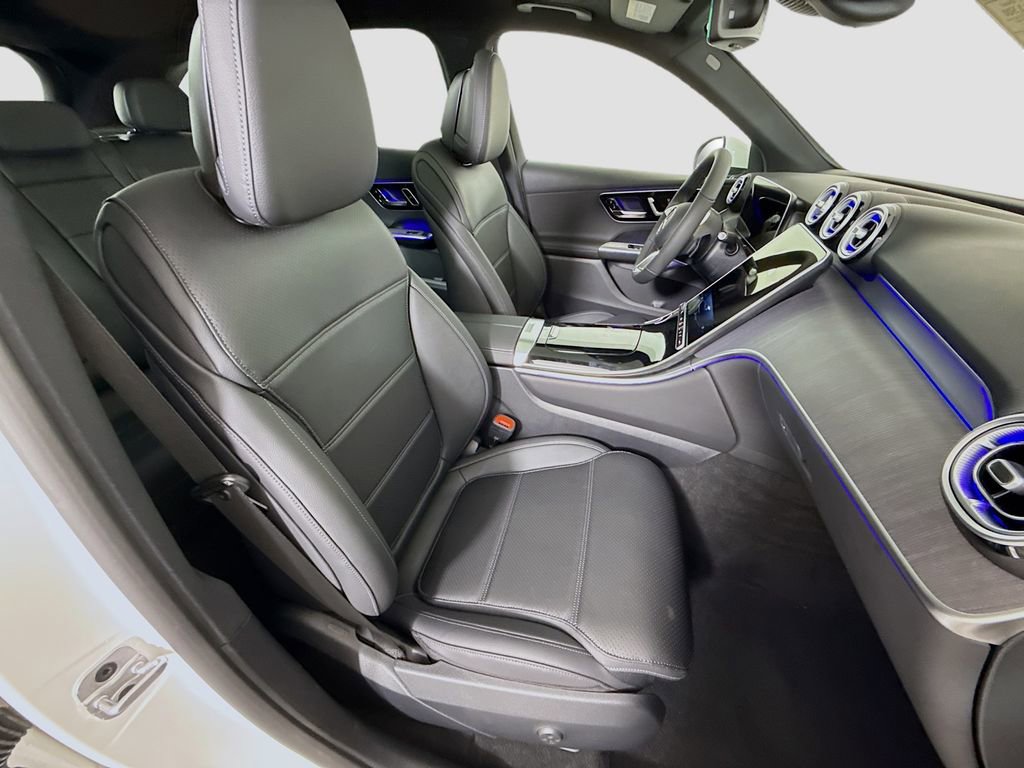 Used 2026 Mercedes-Benz GLC 300 4MATIC image 29