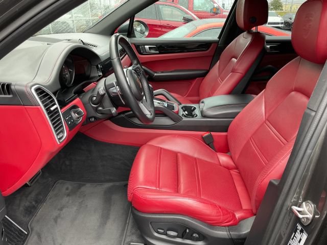Used 2022 Porsche Cayenne S AWD/4WD image 26