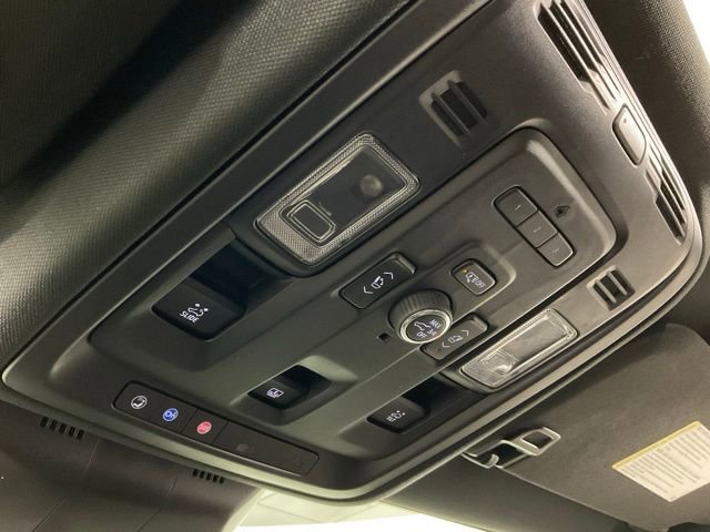 Used 2021 Cadillac Escalade Sport w/ LPO, ONYX Package image 22