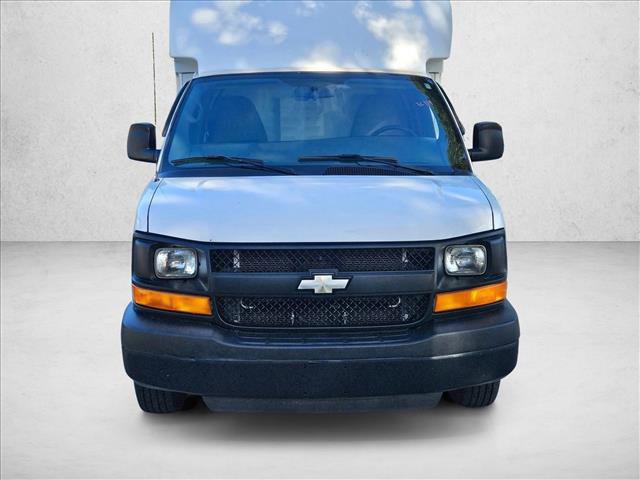 Used 2015 Chevrolet Express 3500 image 2