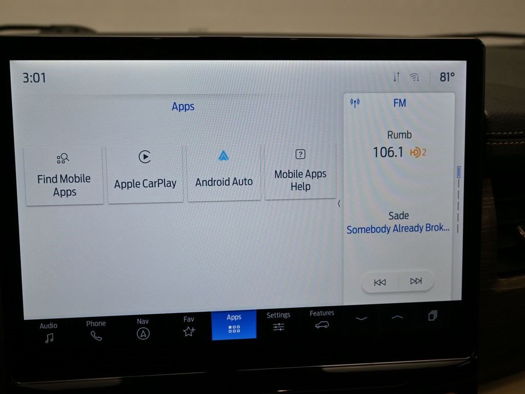 Used 2024 Ford Expedition Max Limited image 24