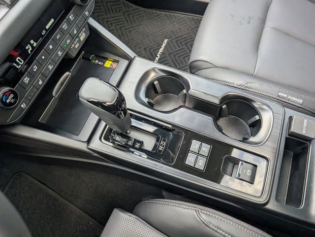 Certified 2026 Subaru Outback Touring AWD/4WD image 18