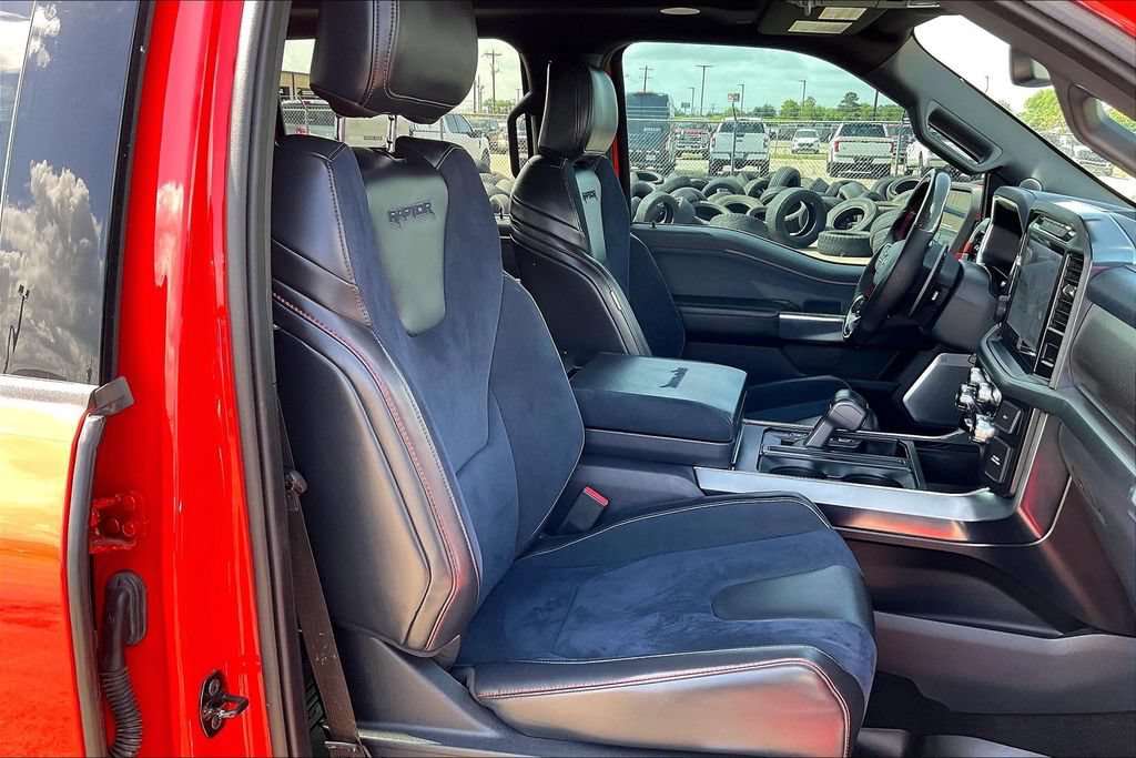 Used 2022 Ford F150 Raptor w/ Raptor 37 Performance Package AWD/4WD image 30
