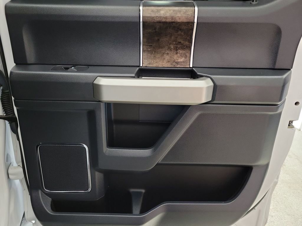 Used 2022 Ford F250 Lariat w/ Lariat Ultimate Package image 19